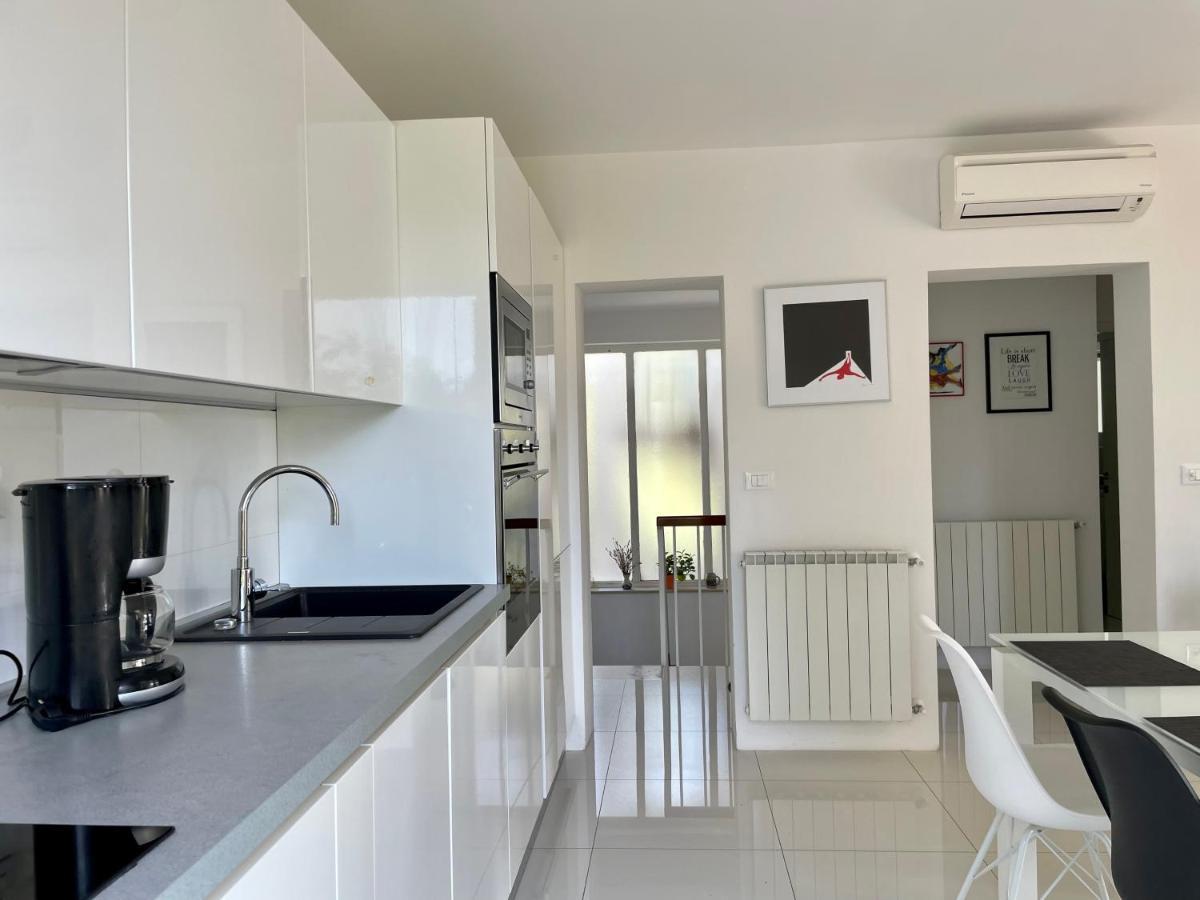 Apartments Bloom Near The Beach بوريتش المظهر الخارجي الصورة