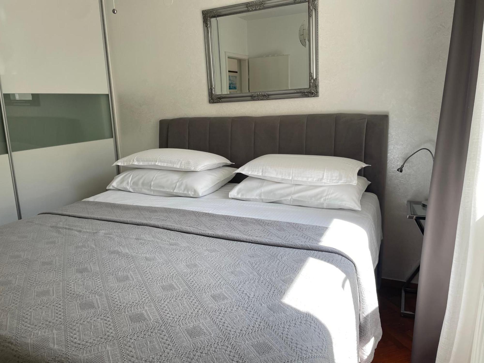 Apartments Bloom Near The Beach بوريتش المظهر الخارجي الصورة